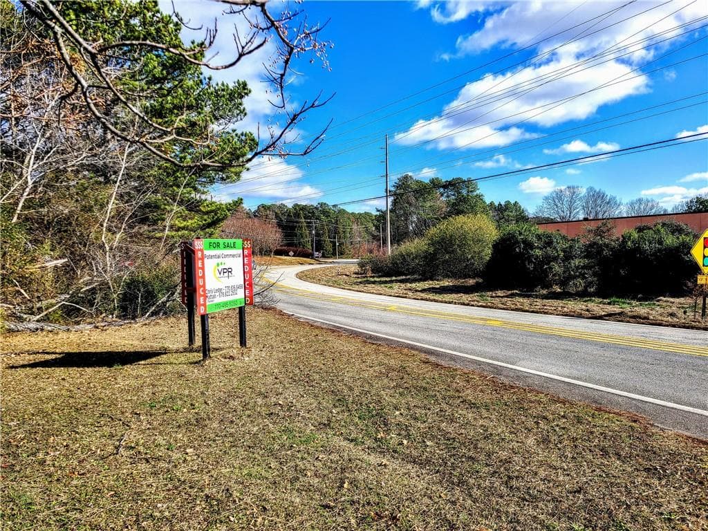3 bedroom, 1 bathroom other under contract at 192 Old Peachtree, Suwanee, GA 30024 — photo 9