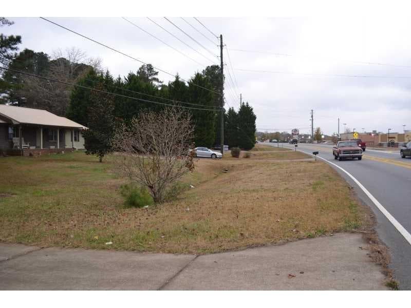 3 bedroom, 1 bathroom, 1,100 sq ft single family residence for sale at 8461 Hiram Acworth Highway, Dallas, GA 30157 — photo 8