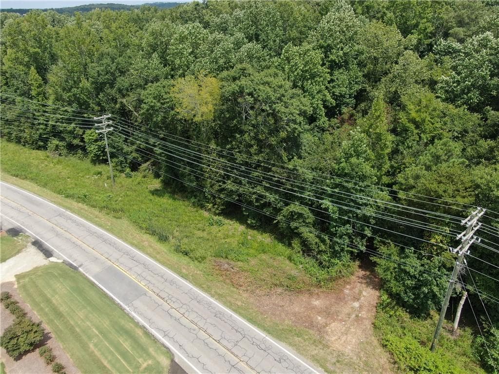 3 bedroom, 3 bathroom single family residence sold at 7249 Spout Springs Road, Flowery Branch, GA 30542