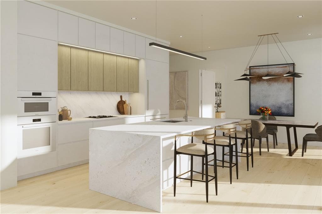 2 bedroom, 3 bathroom, 2,322 sq ft condominium under contract at 318 Sandy Springs Circle 160, Atlanta, GA 30328 — photo 2