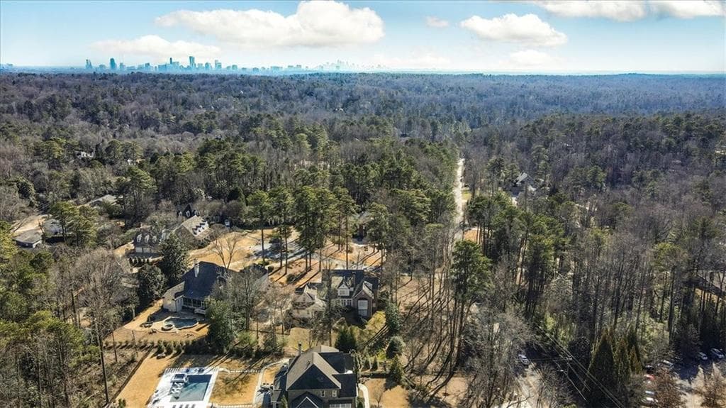 single family residence for sale at 5757 Long Island Drive, Atlanta, GA 30327 — photo 9