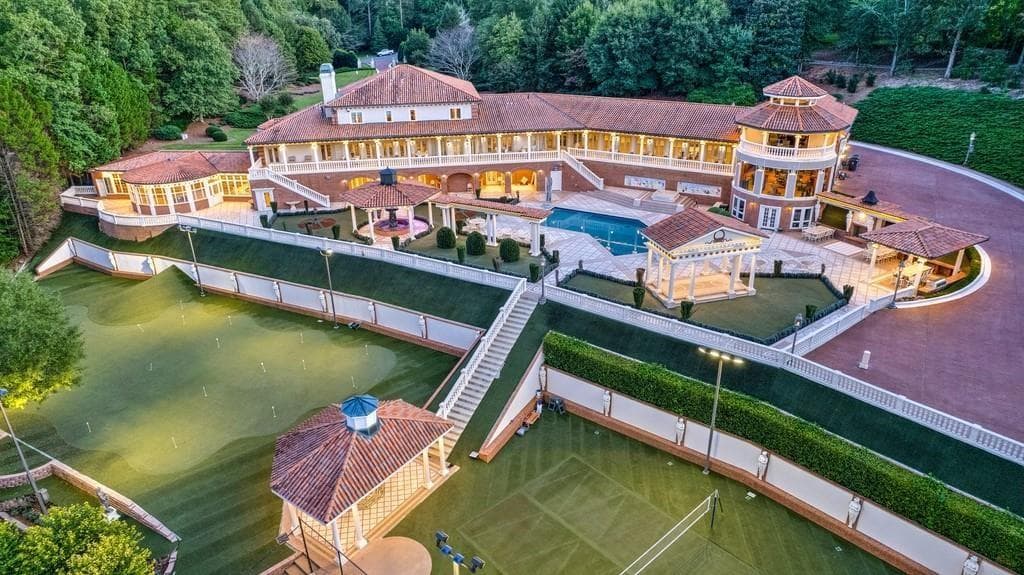 7 bedroom, 9 bathroom, 15,552 sq ft single family residence for sale at 5326 Presley Place, Douglasville, GA 30135 — photo 8