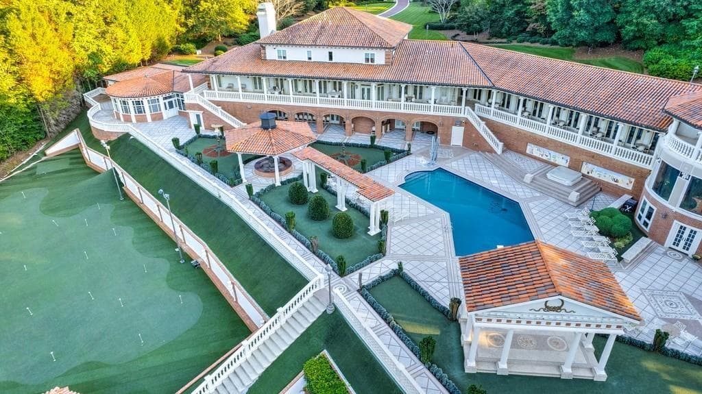 7 bedroom, 9 bathroom, 15,552 sq ft single family residence for sale at 5326 Presley Place, Douglasville, GA 30135 — photo 6