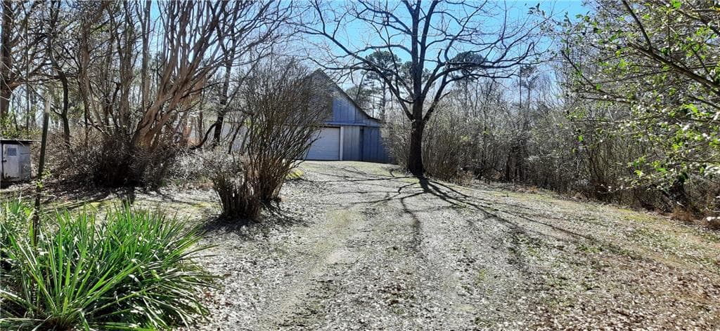 2 bedroom, 1 bathroom, 1,120 sq ft single family residence for sale at 11953 Henderson Mountain Road, Fairmount, GA 30139 — photo 8