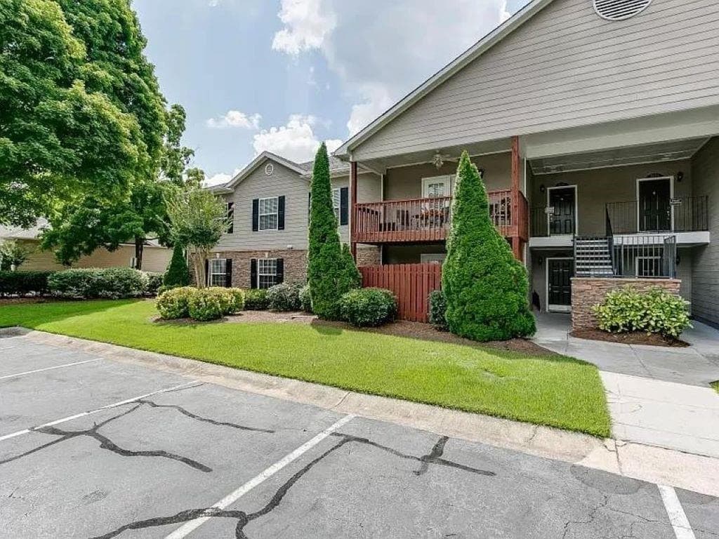 1607 Brighton Point 1607, Sandy Springs, GA 30328 — most recent listing photo
