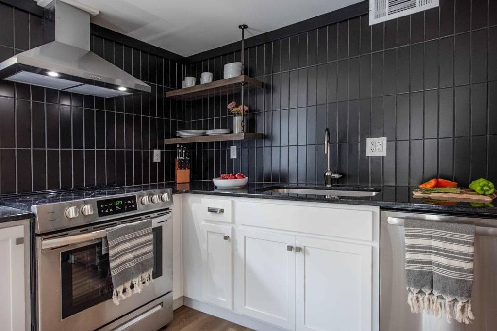 1 bedroom, 1 bathroom, 521 sq ft apartment for rent at 1085 Hardee Street B, Atlanta, GA 30307 for $1,995 a month — photo 8