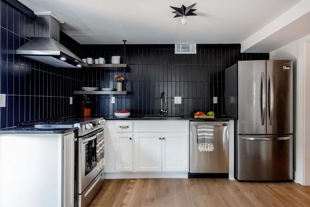 1 bedroom, 1 bathroom, 521 sq ft apartment for rent at 1085 Hardee Street B, Atlanta, GA 30307 for $1,995 a month — photo 5