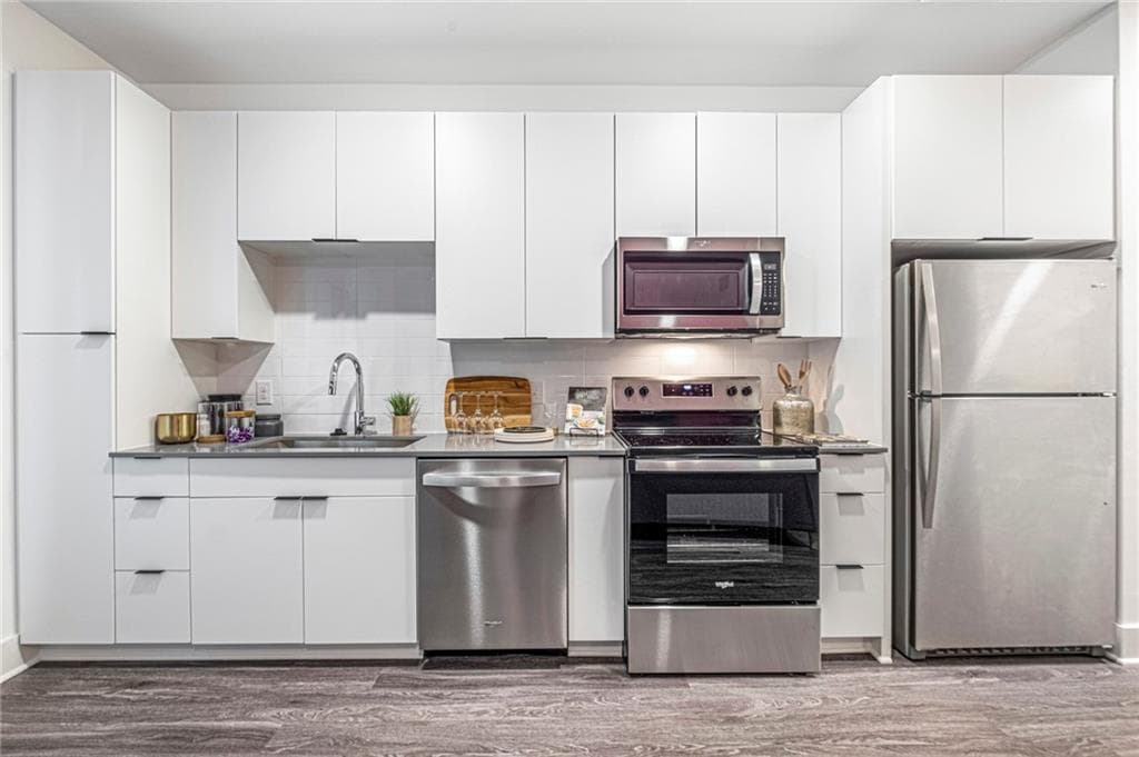 2 bedroom, 2 bathroom, 1,112 sq ft apartment for rent at 72 Milton Avenue 1200, Atlanta, GA 30315 for $2,078 a month — photo 3