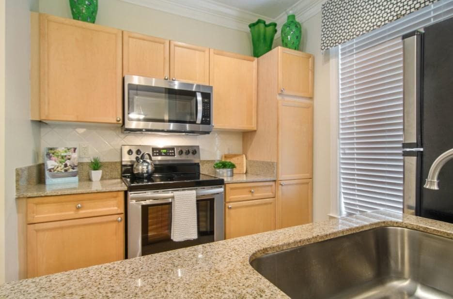 1 bedroom, 1 bathroom, 993 sq ft apartment for rent at 100 Ladson Court 0712, Decatur, GA 30033 for $1,761 a month — photo 1 of 20