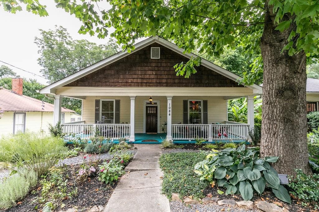 3 bedroom, 2 bathroom single family residence for rent at 1084 Sanders Avenue A, Atlanta, GA 30316 for $4,750 a month — photo 2