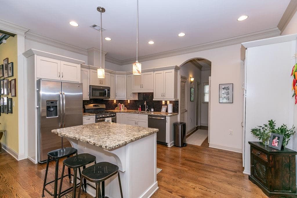 3 bedroom, 2 bathroom single family residence for rent at 1084 Sanders Avenue A, Atlanta, GA 30316 for $4,750 a month — photo 7