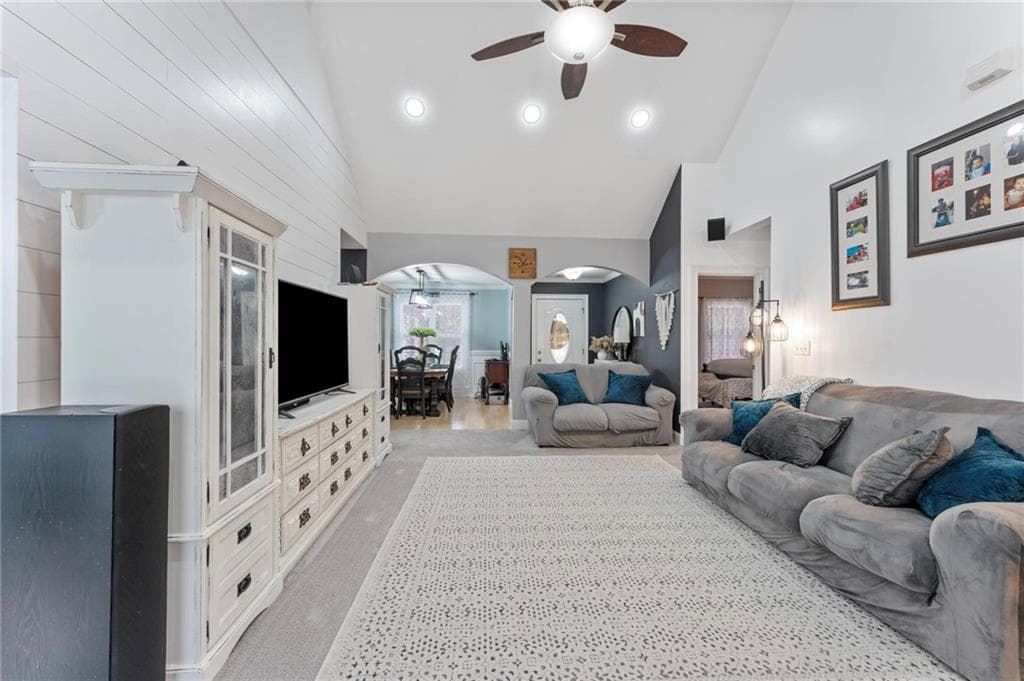 3 bedroom, 3 bathroom, 1,892 sq ft single family residence under contract at 541 Grove Level Road, Commerce, GA 30529 — photo 9