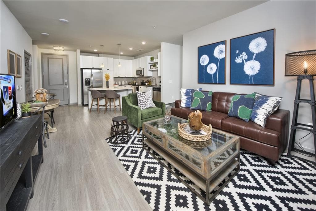 2 bedroom, 2 bathroom, 1,046 sq ft apartment for rent at 6919 Peachtree Dunwoody Road 104, Sandy Springs, GA 30328 for $2,049 a month — photo 7