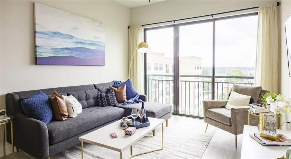 2 bedroom, 2 bathroom, 1,074 sq ft apartment for rent at 6050 Roswell Road 321, Sandy Springs, GA 30328 for $2,050 a month — photo 3