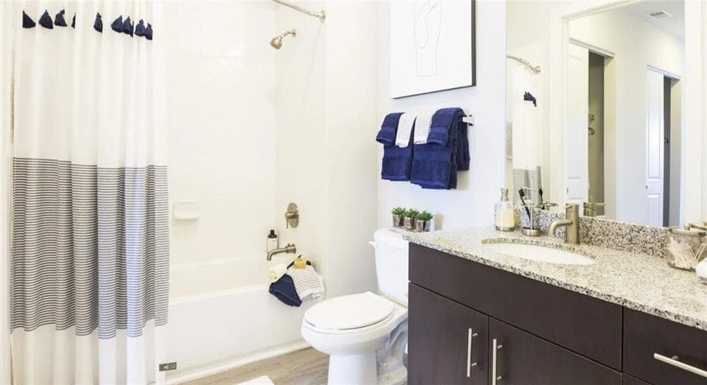 2 bedroom, 2 bathroom, 1,074 sq ft apartment for rent at 6050 Roswell Road 321, Sandy Springs, GA 30328 for $2,050 a month — photo 5