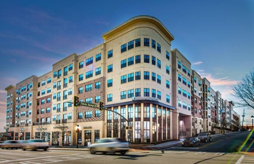 2 bedroom, 2 bathroom, 1,074 sq ft apartment for rent at 6050 Roswell Road 321, Sandy Springs, GA 30328 for $2,050 a month — photo 6
