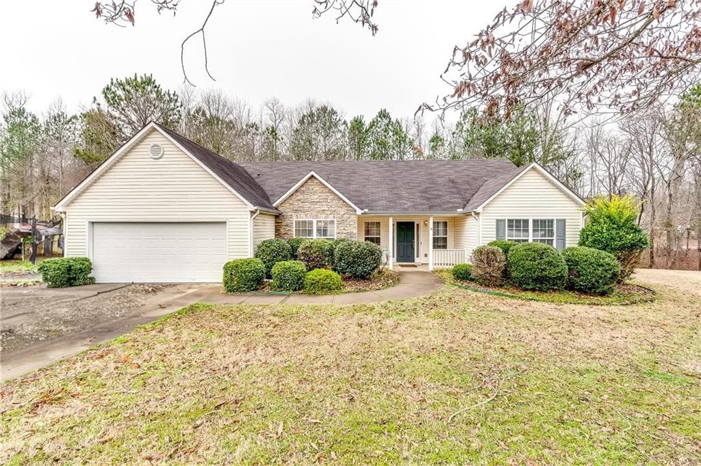 135 Hallmark Lane, Covington, GA 30014 — most recent listing photo