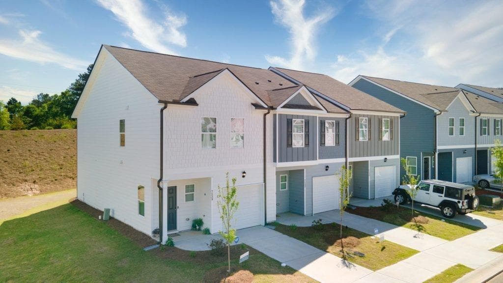 286 Regent Park 156, Hoschton, GA 30548 — most recent listing photo