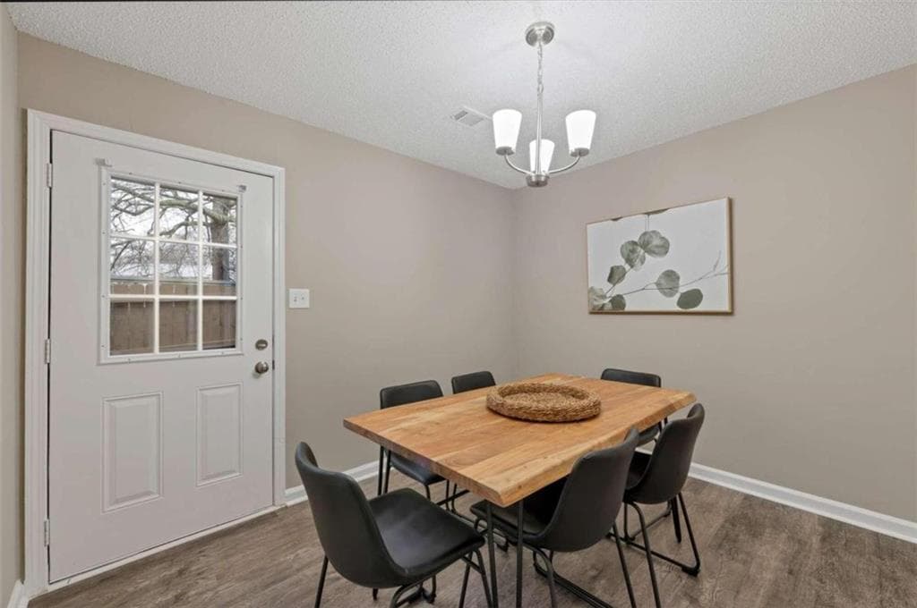 3 bedroom, 3 bathroom townhouse for rent at 124 Bentley Parkway, Woodstock, GA 30188 for $4,650 a month — photo 6