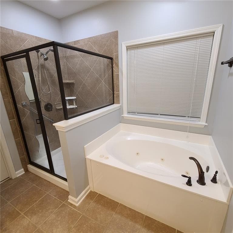 4 bedroom, 3 bathroom, 2,420 sq ft single family residence under contract at 2816 Staunton Drive, Duluth, GA 30097 — photo 7