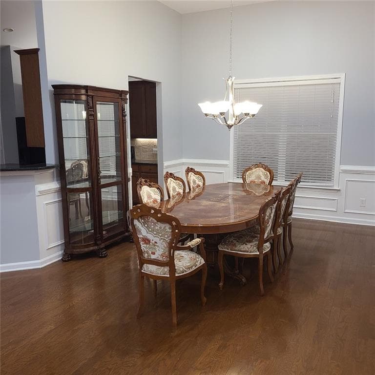 4 bedroom, 3 bathroom, 2,420 sq ft single family residence under contract at 2816 Staunton Drive, Duluth, GA 30097 — photo 9