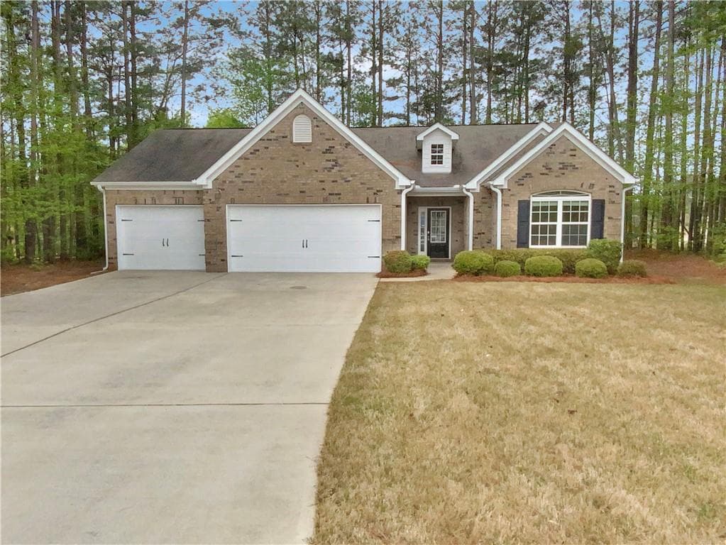 3 bedroom, 2 bathroom single family residence sold at 1415 Turnbridge Walk, Hampton, GA 30228