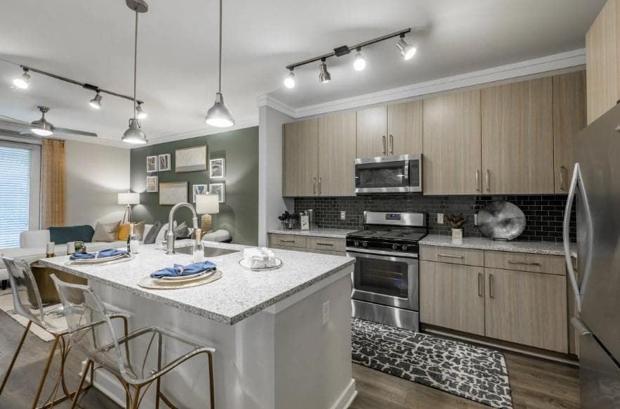 1 bedroom, 1 bathroom, 727 sq ft apartment for rent at 1455 Spring Road 433, Smyrna, GA 30080 for $1,634 a month — photo 1 of 35