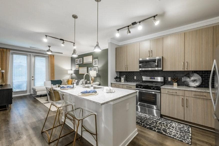 1 bedroom, 1 bathroom, 727 sq ft apartment for rent at 1455 Spring Road 433, Smyrna, GA 30080 for $1,634 a month — photo 3