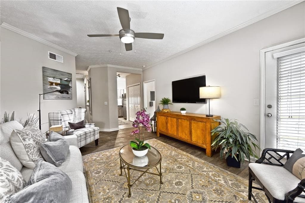 2 bedroom, 2 bathroom, 1,201 sq ft apartment for rent at 240 Belle Isle Road 113, Atlanta, GA 30342 for $2,107 a month — photo 4
