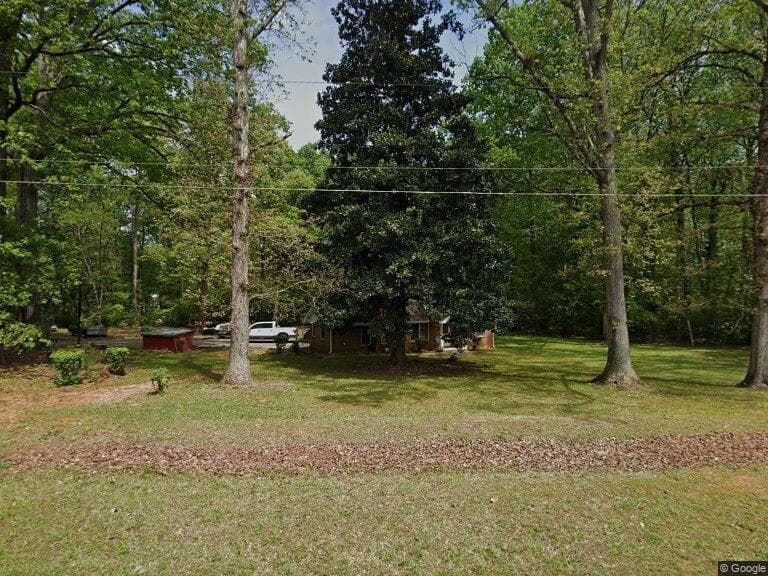 3 bedroom, 1 bathroom, 1,504 sq ft single family residence for sale at 4139 Tilson Road, Ellenwood, GA 30294