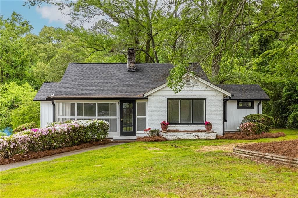3 bedroom, 2 bathroom, 1,728 sq ft single family residence sold at 1026 Lynhurst Drive, Atlanta, GA 30311