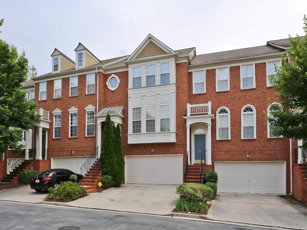 3 bedroom, 2,256 sq ft townhouse sold at 4929 Payson Way 22, Atlanta, GA 30339