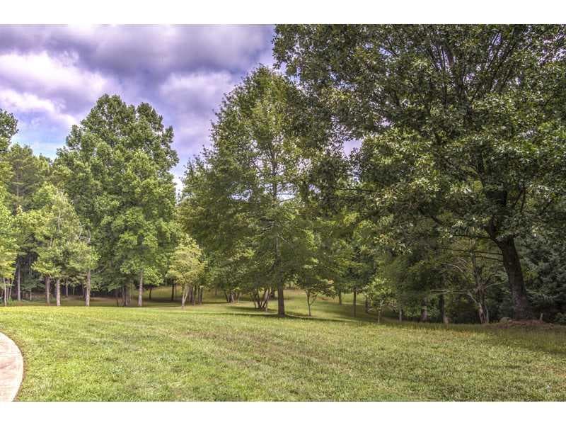 single family residence sold at 260 Johnson Road, Suwanee, GA 30024