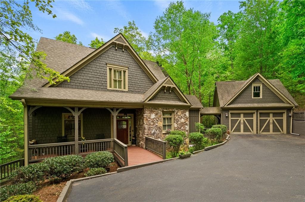 4 bedroom, 4 bathroom single family residence sold at 10 Black Gum Drive, Big Canoe, GA 30143