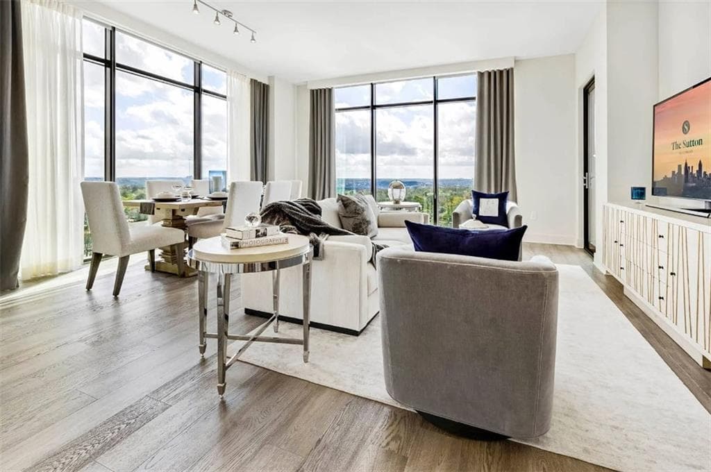 3 bedroom, 3 bathroom, 1,996 sq ft apartment for rent at 2965 Peachtree Road 1402, Atlanta, GA 30305 for $6,630 a month — photo 8