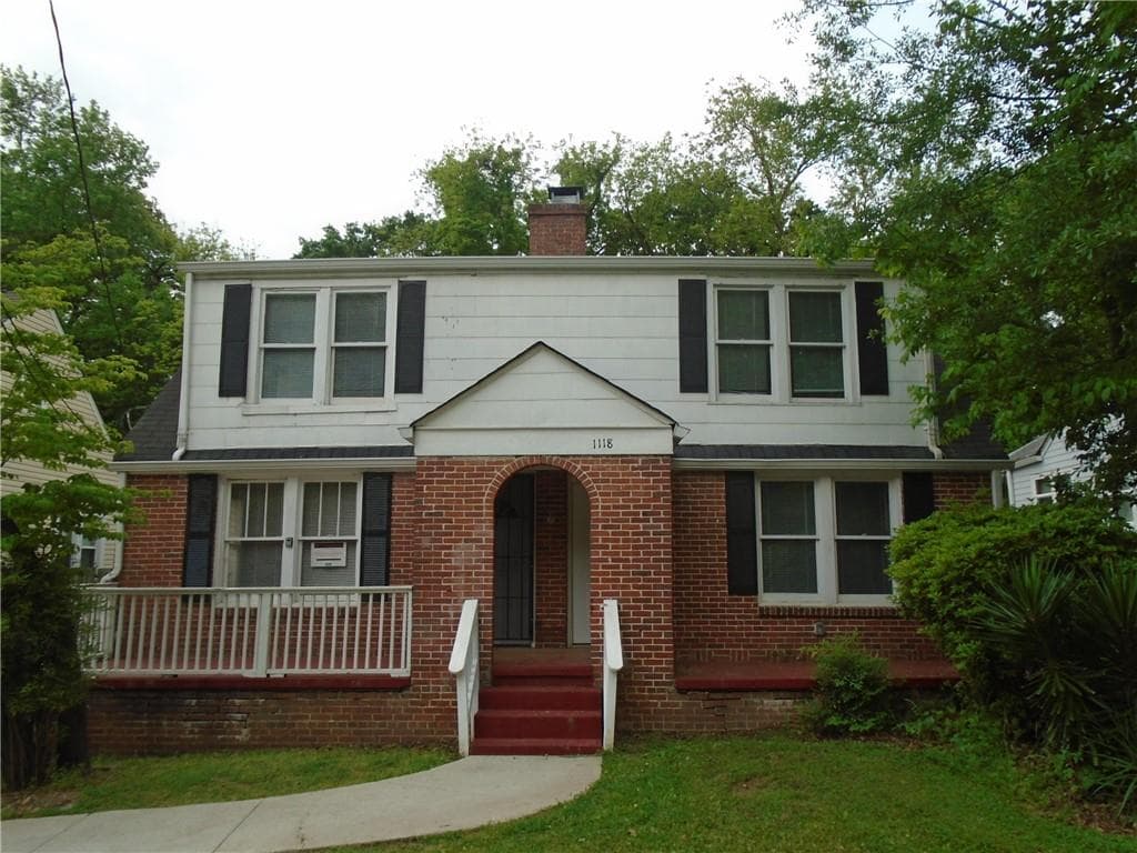 duplex sold at 1118 Cascade Road, Atlanta, GA 30311