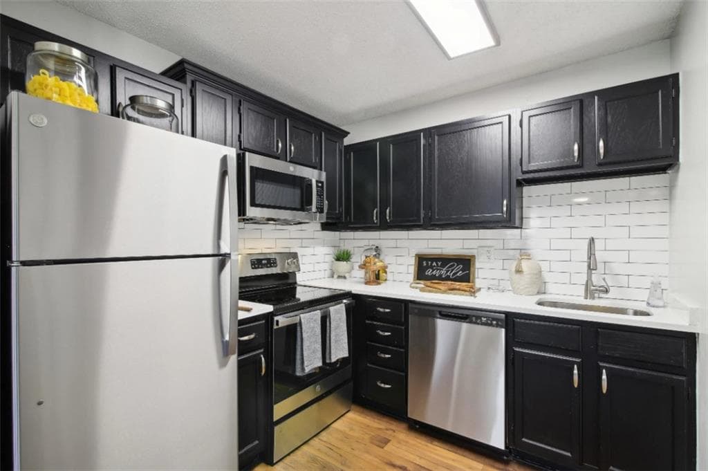 2 bedroom, 2 bathroom, 1,233 sq ft apartment for rent at 2696 N Druid Hills Road 1528, Atlanta, GA 30329 for $1,805 a month — photo 2