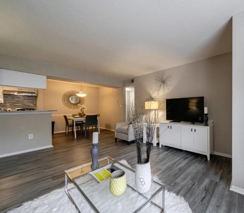 2 bedroom, 2 bathroom, 756 sq ft apartment for rent at 1760 Northside Drive 204, Atlanta, GA 30318 for $1,599 a month — photo 7