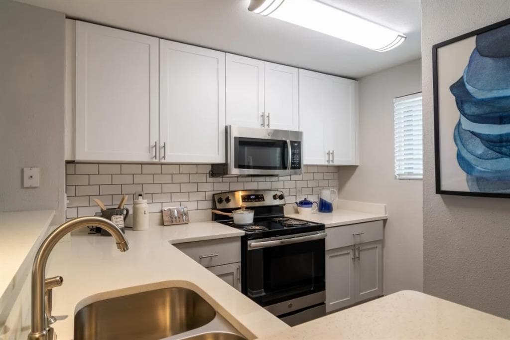 2 bedroom, 2 bathroom, 1,116 sq ft apartment for rent at 4580 Barclay Drive 221E, Dunwoody, GA 30338 for $1,792 a month