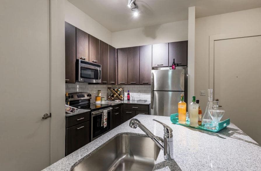 2 bedroom, 2 bathroom apartment for rent at 1391 Collier Road 2222, Atlanta, GA 30318 for $1,810 a month — photo 3