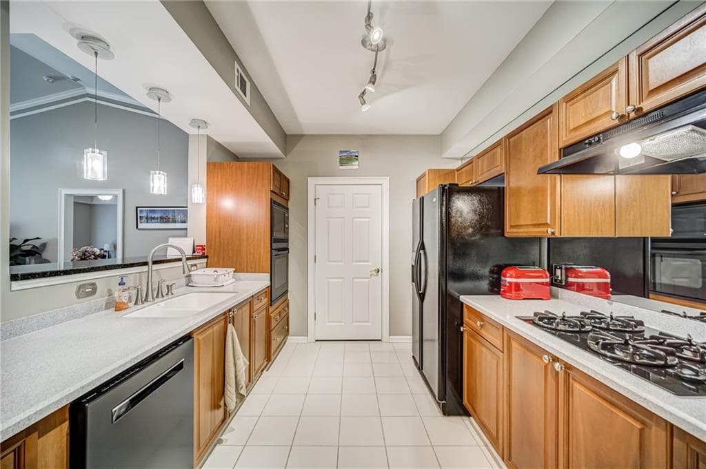 2 bedroom, 3 bathroom, 1,613 sq ft condominium for rent at 3275 Lenox Road 407, Atlanta, GA 30324 for $2,900 a month — photo 3