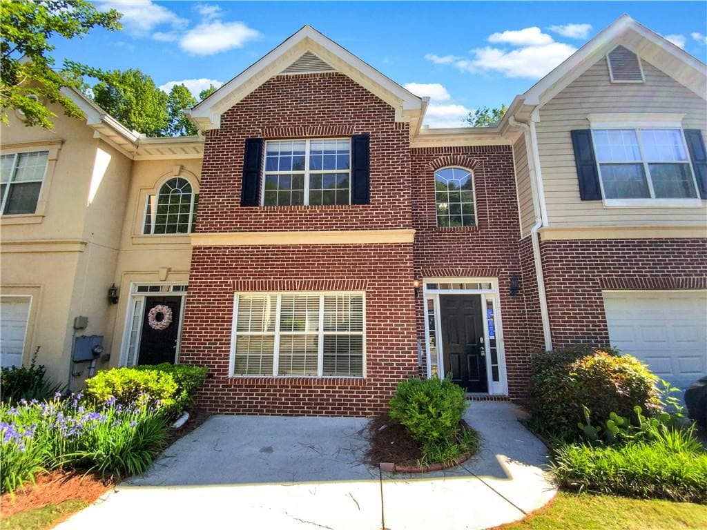 3 bedroom, 3 bathroom, 1,894 sq ft townhouse sold at 4145 Rogers Creek Court, Duluth, GA 30096