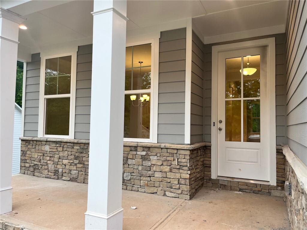 4 bedroom, 4 bathroom, 2,515 sq ft single family residence under contract at 305 Riverwood Pass, Dallas, GA 30157 — photo 2