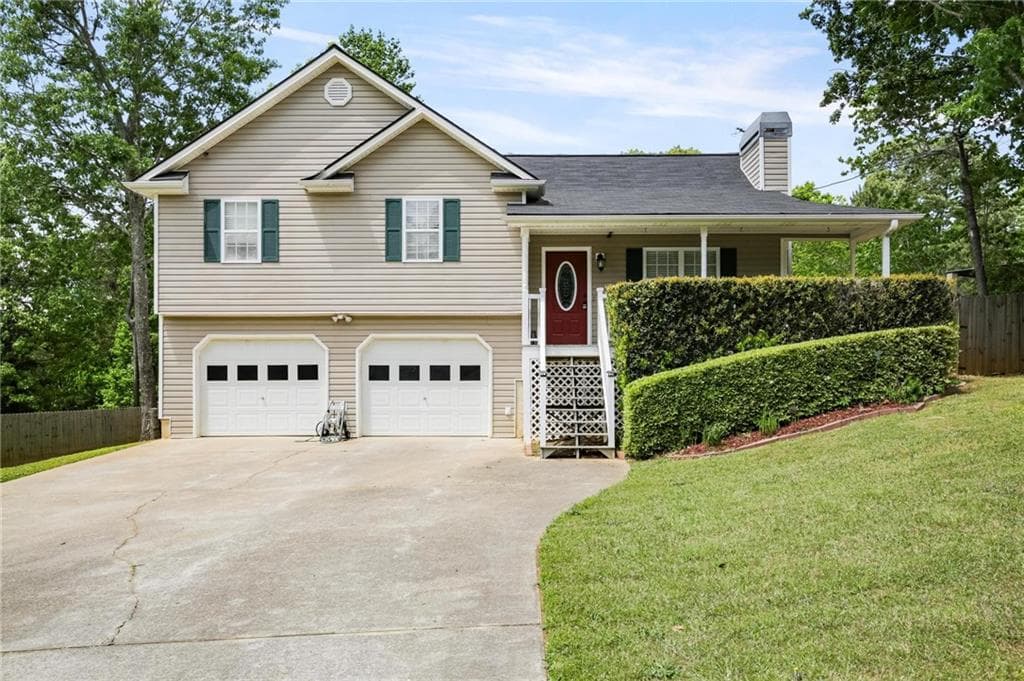 3 bedroom, 2 bathroom, 1,282 sq ft single family residence sold at 359 Fairview Oak Place, Dallas, GA 30157