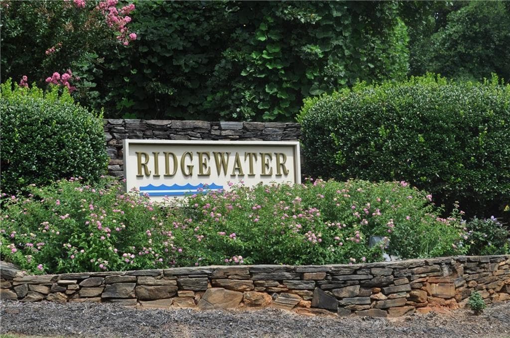 single family residence sold at 5742 Ridgewater Circle, Gainesville, GA 30506