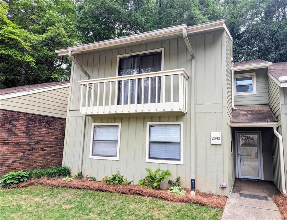 3 bedroom, 3 bathroom, 1,780 sq ft condominium sold at 2642 Stoney Creek Road, Marietta, GA 30067