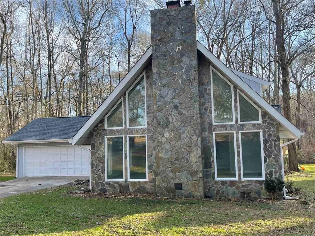 3 bedroom, 2 bathroom, 1,789 sq ft single family residence for sale at 2105 Honeybee Creek Drive, Griffin, GA 30224 — photo 3