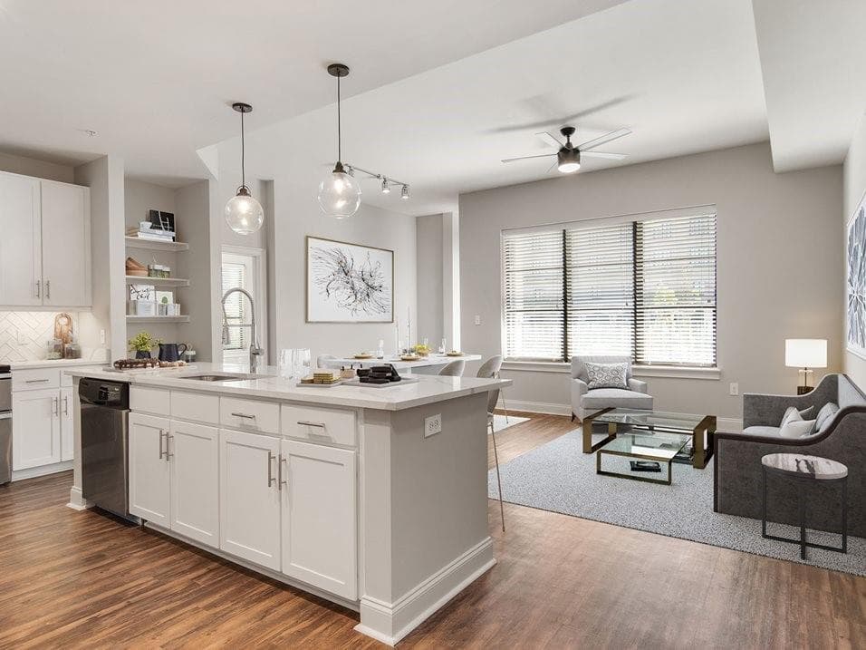 1 bedroom, 1 bathroom, 848 sq ft apartment for rent at 92 W Paces Ferry Road 9004, Atlanta, GA 30305 for $2,278 a month — photo 5