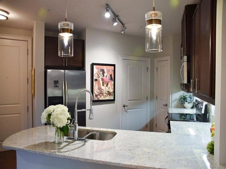 2 bedroom, 2 bathroom, 1,175 sq ft apartment for rent at 92 W Paces Ferry Road 7025, Atlanta, GA 30305 for $2,561 a month — photo 10