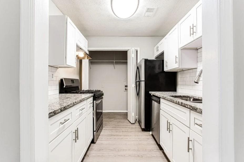 2 bedroom, 2 bathroom, 1,200 sq ft apartment for rent at 1173 N Hariston Road 1903, Stone Mountain, GA 30083 for $1,384 a month — photo 3